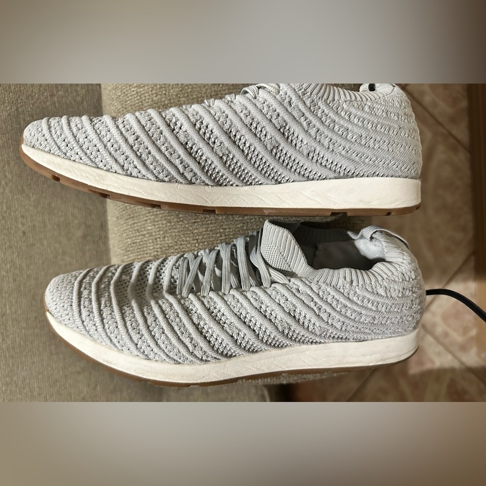 b.o.c. Kassidy Gray Knit Sneakers with Cushioned Sole - Picture 9 of 9